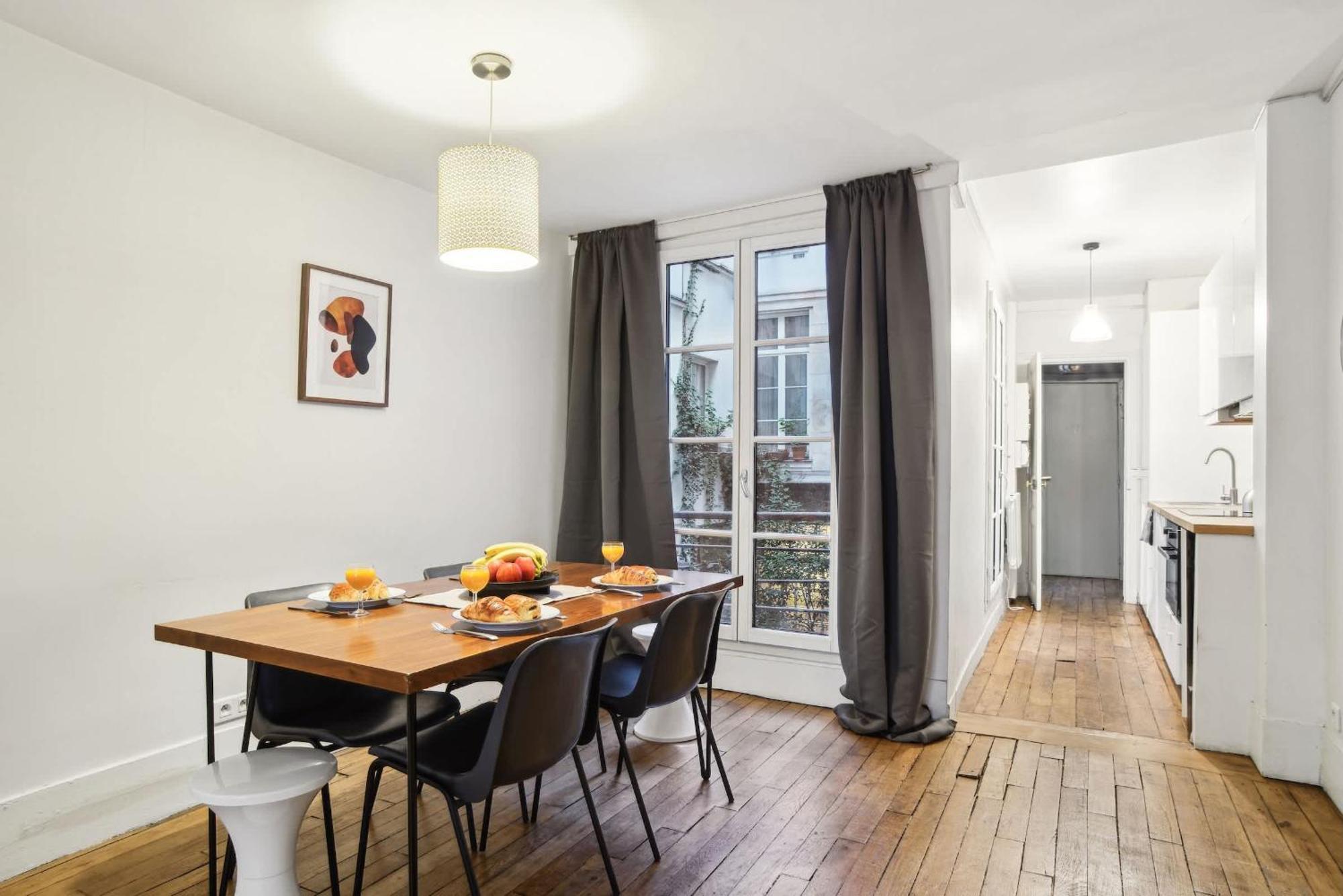 Palais Royal & Louvre - 1br - Cityapartmentstay Parijs
