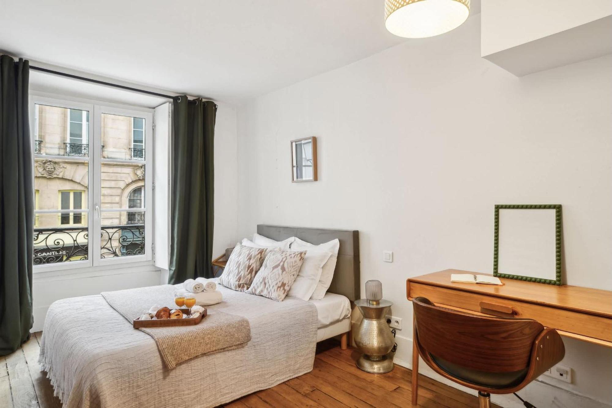 Palais Royal & Louvre - 1br - Cityapartmentstay Parijs
